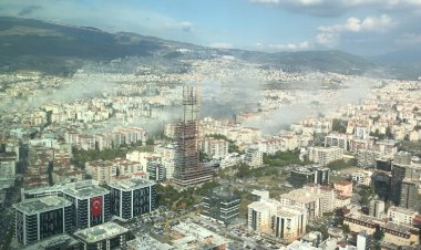 İzmir depremi sonrası ürküten manzara