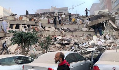 İzmir'de 6.6 büyüklüğünde deprem.  Çok sayıda bina  çöktü, kurtarma çalışmaları devam ediyor!