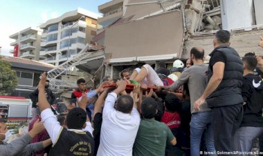 İzmir'de 12, Sisam adasında 2 can kaybı
