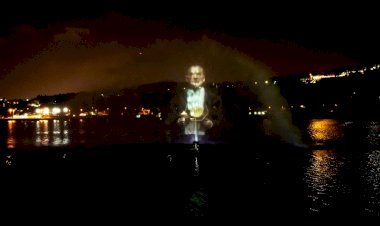 TÜRKİYE’NİN İLK ATATÜRK HOLOGRAMIYLA COŞKULU KUTLAMA