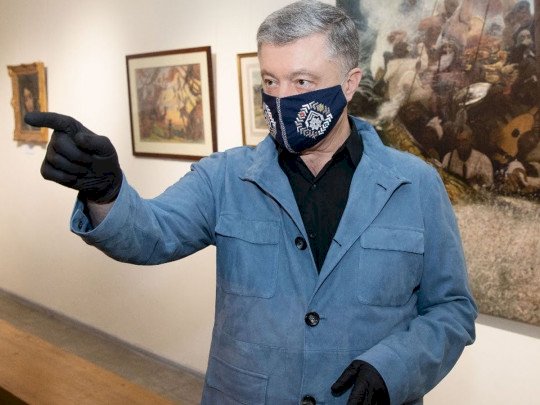 Medya Poroshenko'nun nerede tedavi edildiğini buldu. Günde 11,5 bin Grivnası için tek kişilik koğuşta tedavi ediliyor