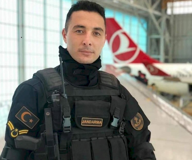 Jandarma Astsubay Emre Dokumacı şehit olurken bir asker de yaralandı.