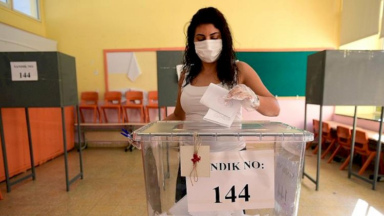 KKTC'de Cumhurbaşkanlığı seçimi: İlk sonuçlara göre Ersin Tatar yarışı önde götürüyor