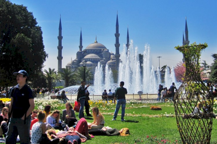 TURİST SAYISI AĞUSTOSTA DA AZALDI