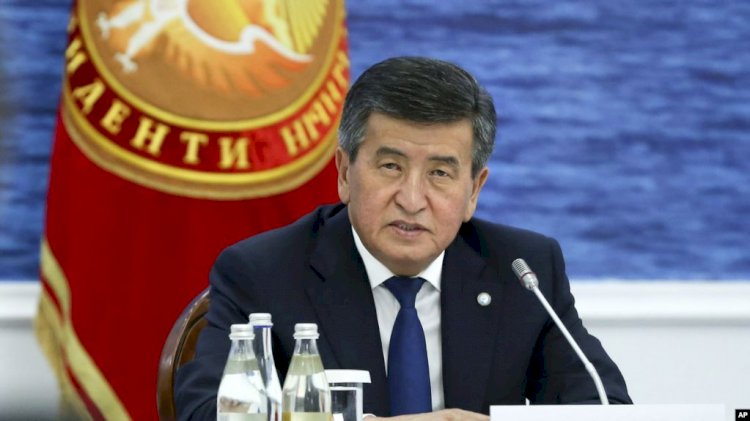 Kırgızistan’da Cumhurbaşkanı İstifa Baskılarına Direniyor