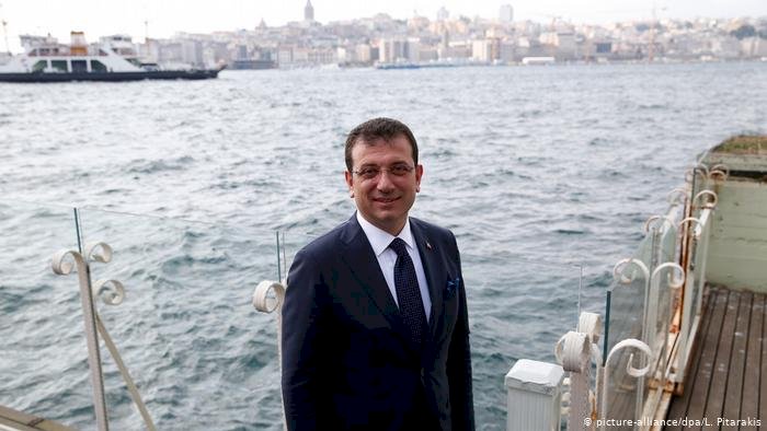 İBB Başkanı Ekrem İmamoğlu'nun Covid-19 testi pozitif çıktı.