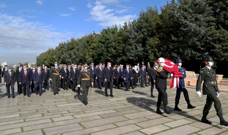 Cumhuriyet'in 97. yılında devlet erkanından Anıtkabir ziyareti