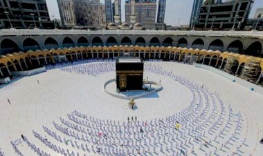 Suudi Arabistan Hac Bakanlığı: Umre'ye ülke dışından günde 10 bin ziyaretçi geliyor