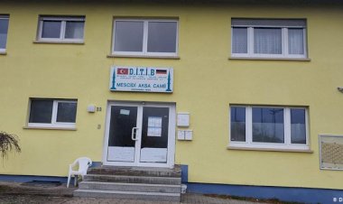 Almanya’da iki camiye tehdit mektubu yollandı