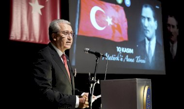 Gazi Mustafa Kemal Atatürk 82’nci ölüm yıl dönümünde İzmir’de anıldı