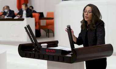 Oya Ersoy Arzu Çerkezoğlu'nun polis saldırısının ardından COVID pozitif çıkmasını sordu