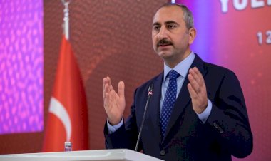 Bakan Gül yine hukukun üstünlüğüne vurgu yaptı!