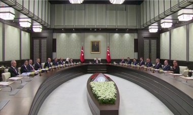 Kabine Corona Virüsü Salgını Gündemiyle Toplanıyor