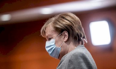 Angela Merkel: Görevdeki 15. yılını dolduran Almanya'nın 'ebedi şansölyesi'