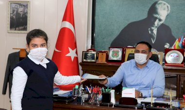 "Çocuklar; Haklarını Anlattı, Başkan Yılmaz Tebrik Etti"