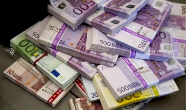Gece gece dolar ve euroya ne oldu?