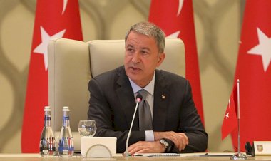 Batı'ya bir mesaj da Hulusi Akar'dan