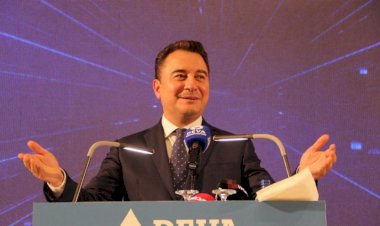 Babacan’dan Erdoğan için zehir zemberek sözler: Kendi mensuplarının itibarını bile savunamaz halde