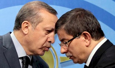 Feramuz Üstün: Davutoğlu ile Erdoğan arasında ilk kavga Arınç'la başladı