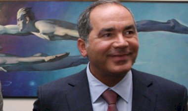Rus oligark Ahmedov ve oğlu, servet kaçırmakla suçlanıyor