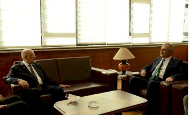 Temel Karamollaoğlu Yeniçağ’ı ziyaretinde gündemi ele aldı: Devletin çivisi çıkmış