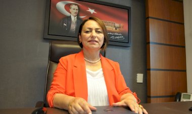 Müzeyyen ŞEVKİN 27. Dönem Adana Milletvekili