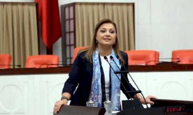 Burcu KÖKSAL 27. Dönem Afyonkarahisar Milletvekili