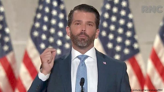 Trump'ın oğlundan "topyekün savaş" çağrısı