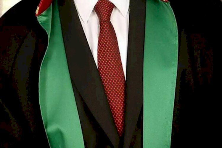 Eski ağır ceza hakimi avukat, 15 bin liralık zimmet davası nedeniyle meslekten atıldı