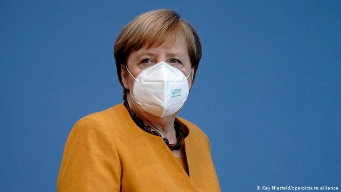 Merkel: Berlin'de salgın kontrolümüzde değil
