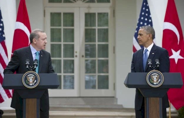 Obama: Erdoğan'ın demokrasiye bağlılığı sadece iktidarını koruduğu sürece devam edecek izlenimi edindim