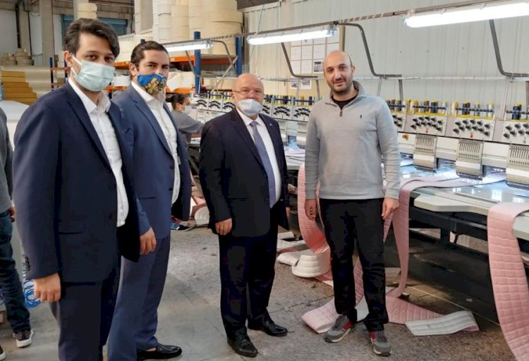 Mobilyacılar İzmirli Deprem Mağdurlarının Yaralarını Sarmak İçin Tek Yürek Oldu