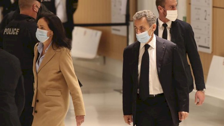 'Yolsuzluk ve suç örgütü kurmakla' suçlanan Sarkozy hakim karşısına çıktı