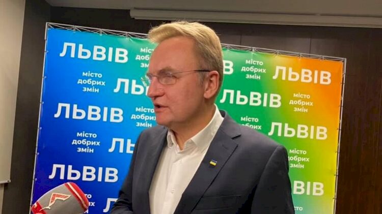 Почему во Львове снова победил Садовой и объявит ли ему горсовет "импичмент"