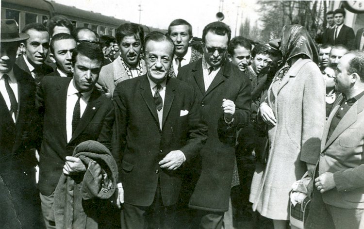 Necip Fazıl'dan Bekleyen ve Beklenen 21 muhteşem şiir!