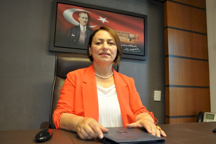 Müzeyyen ŞEVKİN 27. Dönem Adana Milletvekili