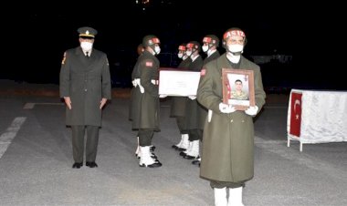 Hakkari'de bir asker kaza sonucu şehit oldu