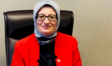 Belgin UYGUR 27. Dönem Balıkesir Milletvekili