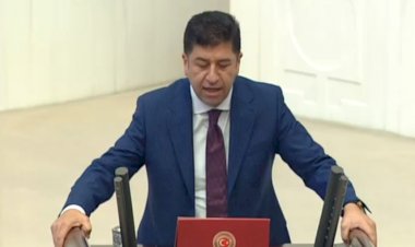 Yaşar TÜZÜN 27. Dönem Bilecik Milletvekili