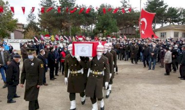 İki Yolcu