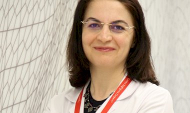 KORONAVİRÜS SAÇLARI DÖKEBİLİYOR