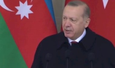 Reis bir daha şiir okumasın!