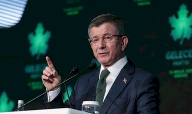 Davutoğlu: İktidar olursak Sur'da hakları ihlal edilenlerin haklarını geri veririz