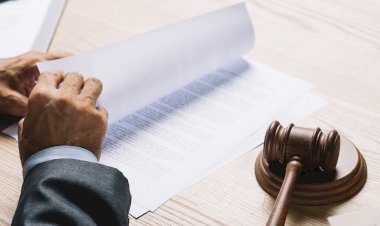 Birbirimizi yargılamaya devam mı edeceğiz ya da bir olup değişimin peşinden mi koşacağız?
