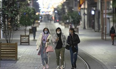 Türkiye'de Covid-19 salgını: Toplam vaka sayısı 2 milyonu geçti