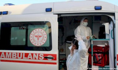 Türkiye'de her 10 koronavirüs hastasından 1'i sağlık çalışanı