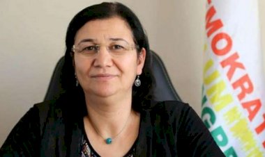 Leyla Güven: 'Örgüt üyeliği' suçlamasıyla 22 yıl 3 ay hapis cezası verilen DTK Eş Başkanı gözaltına alındı