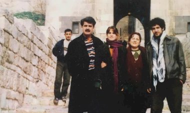 Çıplak arama tartışmaları: "İspatı yok olan ailem"