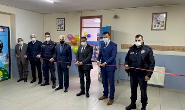 Yatağan 'da Polis Amca Kütüphanesi Açıldı