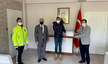 Başarılı Polislerin Aileleri Ödüllendirildi